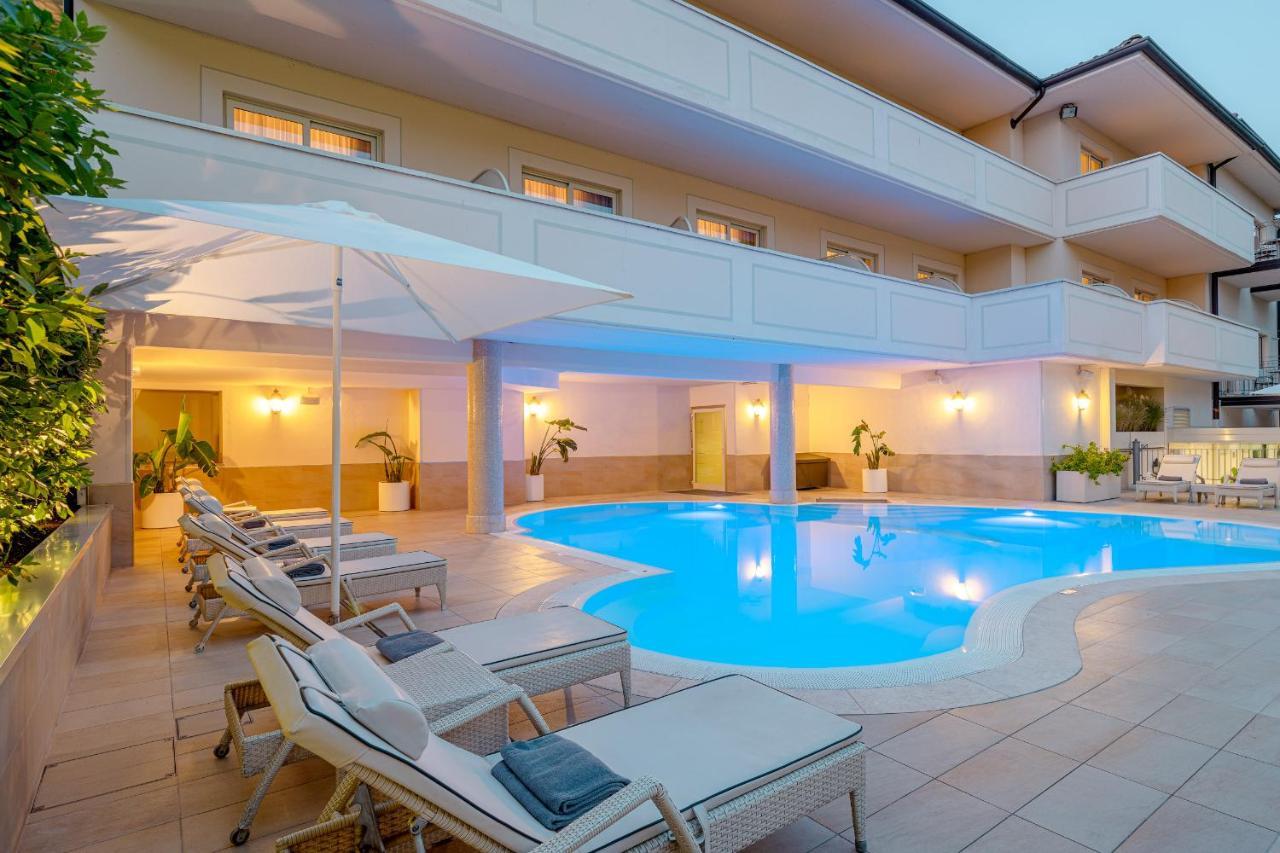 Hotel Rosa Desenzano 4*