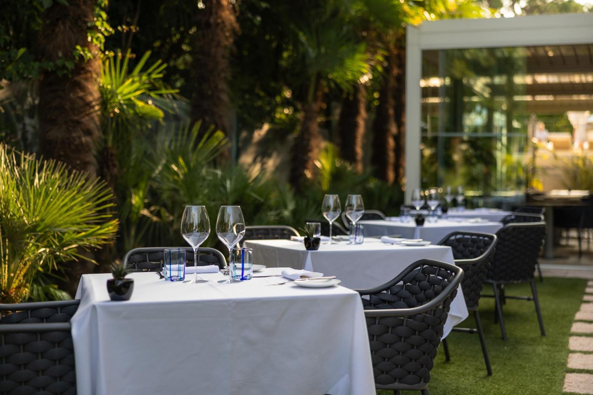 Rosa Desenzano 4*