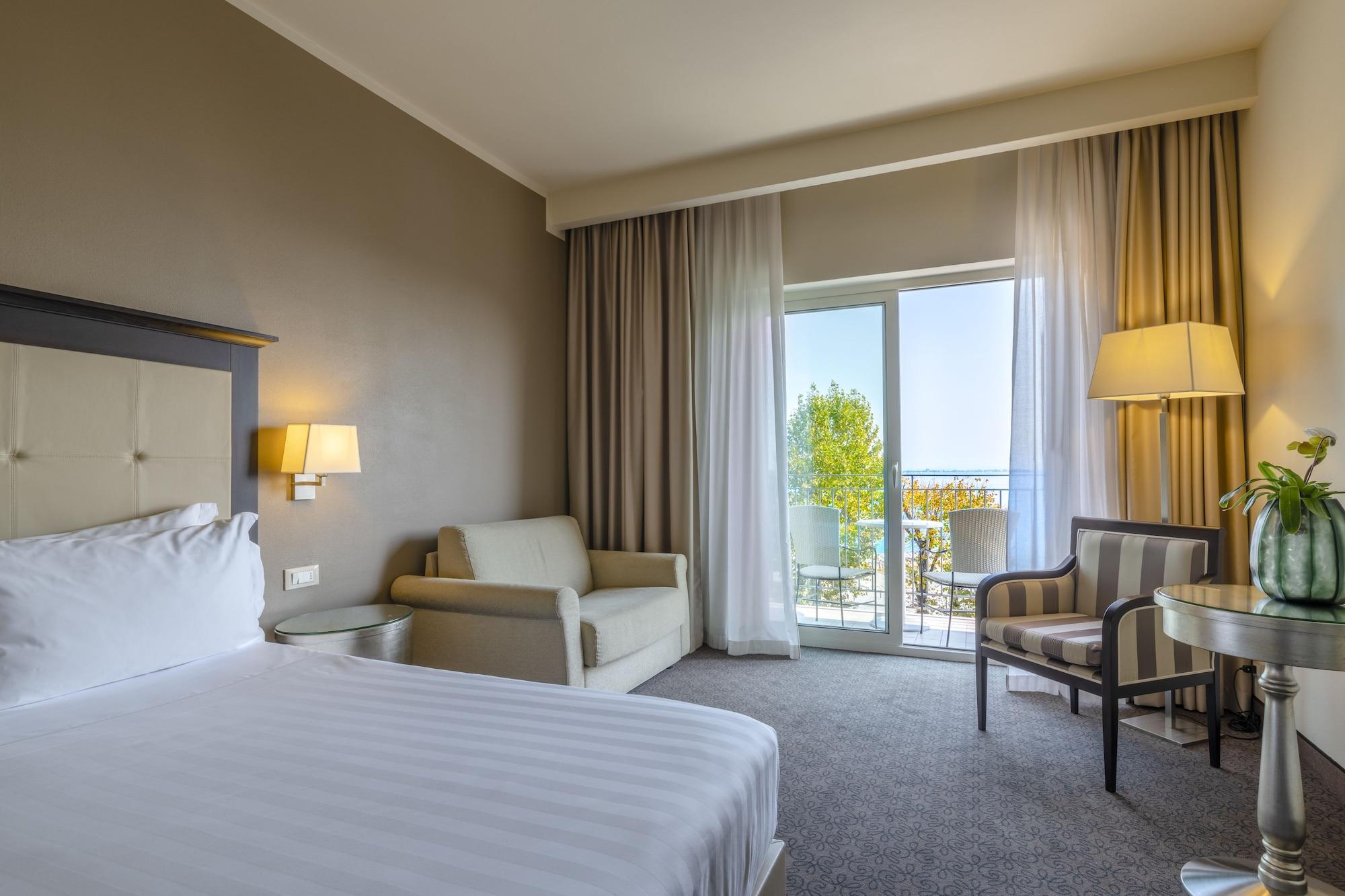 Rosa Desenzano 4*