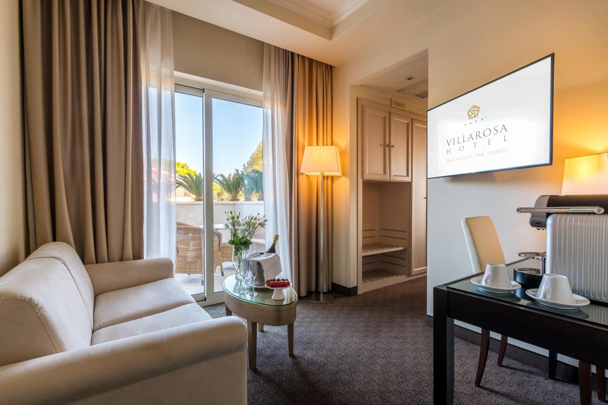 Rosa Desenzano 4*