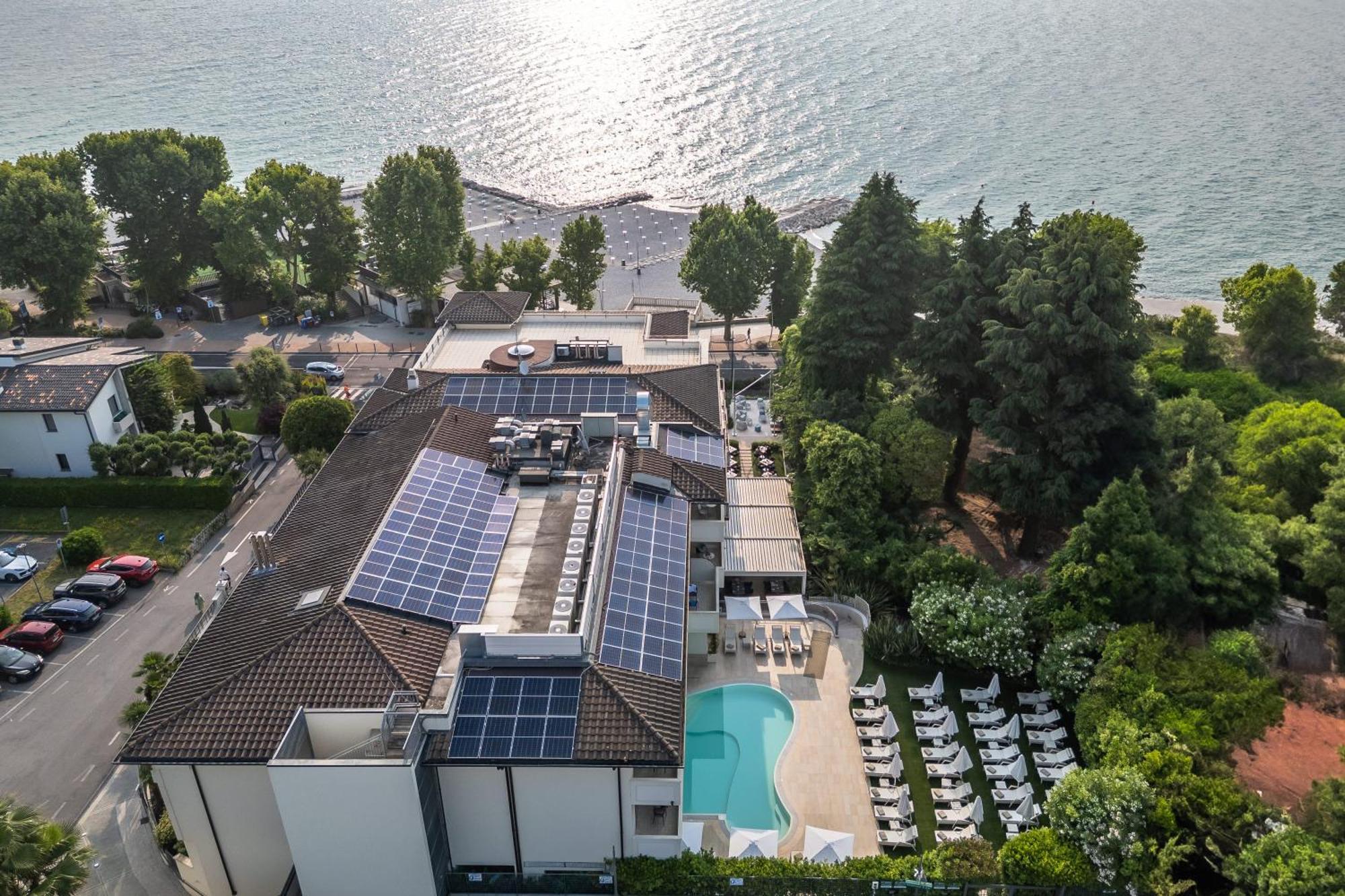 Rosa Desenzano Hotel 4*